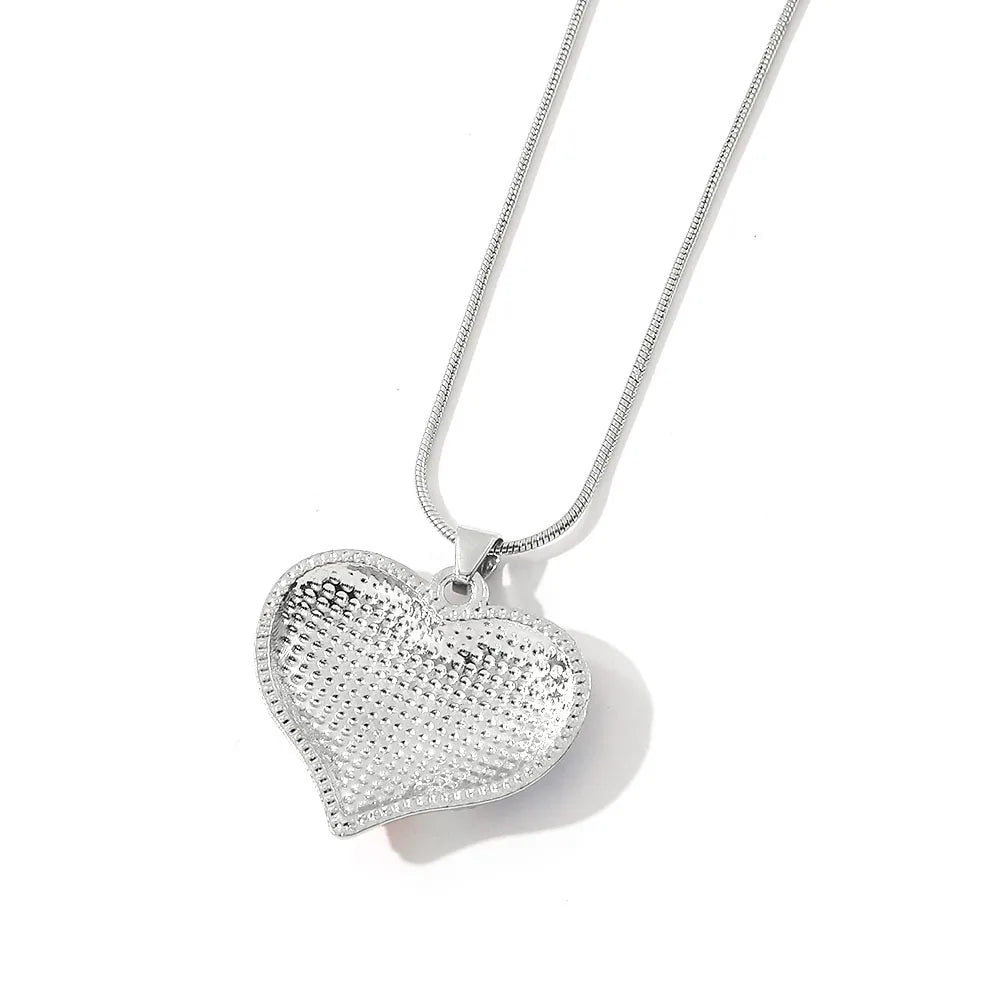 USA Flag Crystal Heart Pendant Necklace